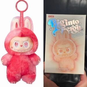 Labubu LOVE NIB New in Box Big Into Energy